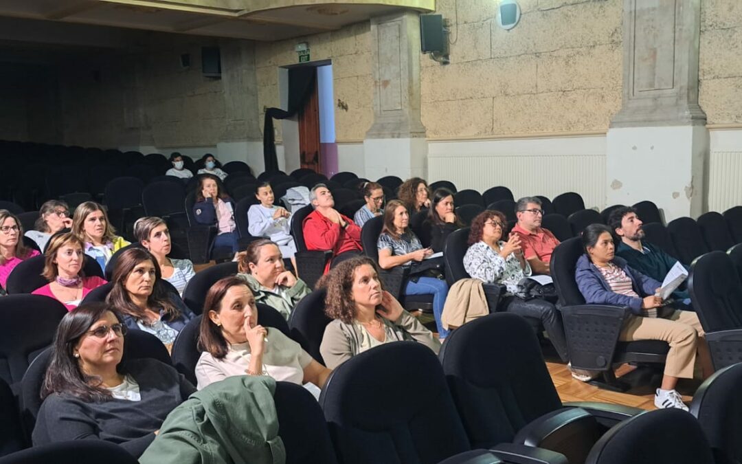 Conferencia «Educar a nuestros hijos en tiempos difíciles»